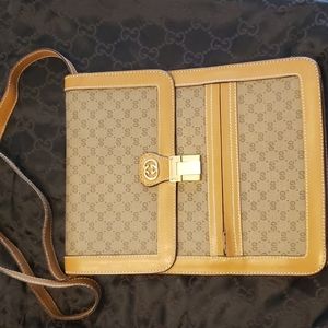 Vintage Gucci shoulder bag